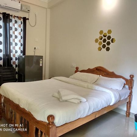 Candolim Beach Place エクステリア 写真
