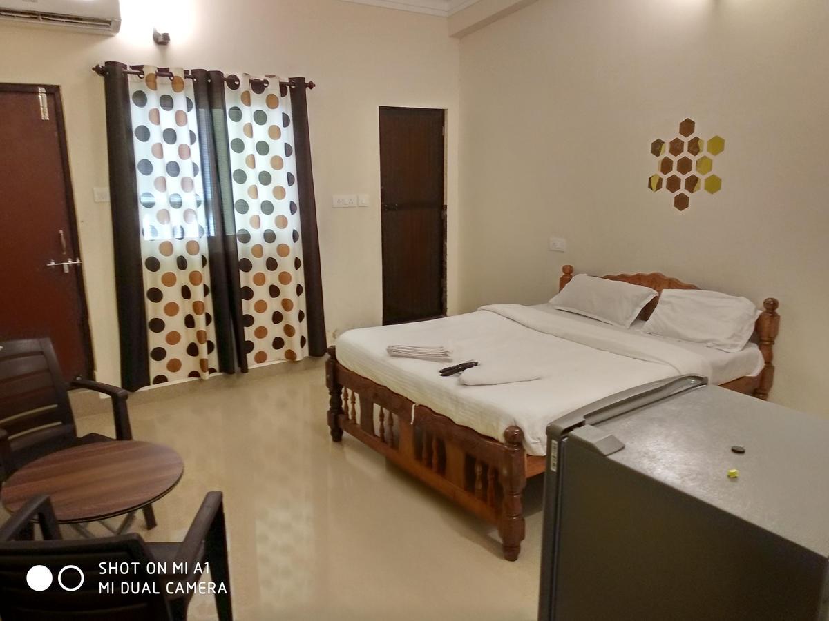 Candolim Beach Place エクステリア 写真