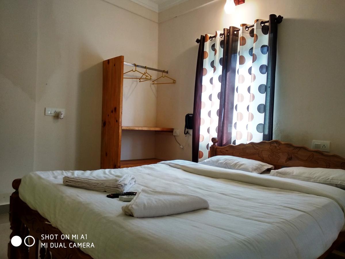Candolim Beach Place エクステリア 写真