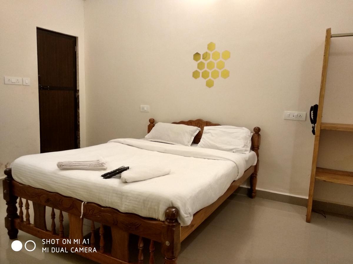 Candolim Beach Place エクステリア 写真