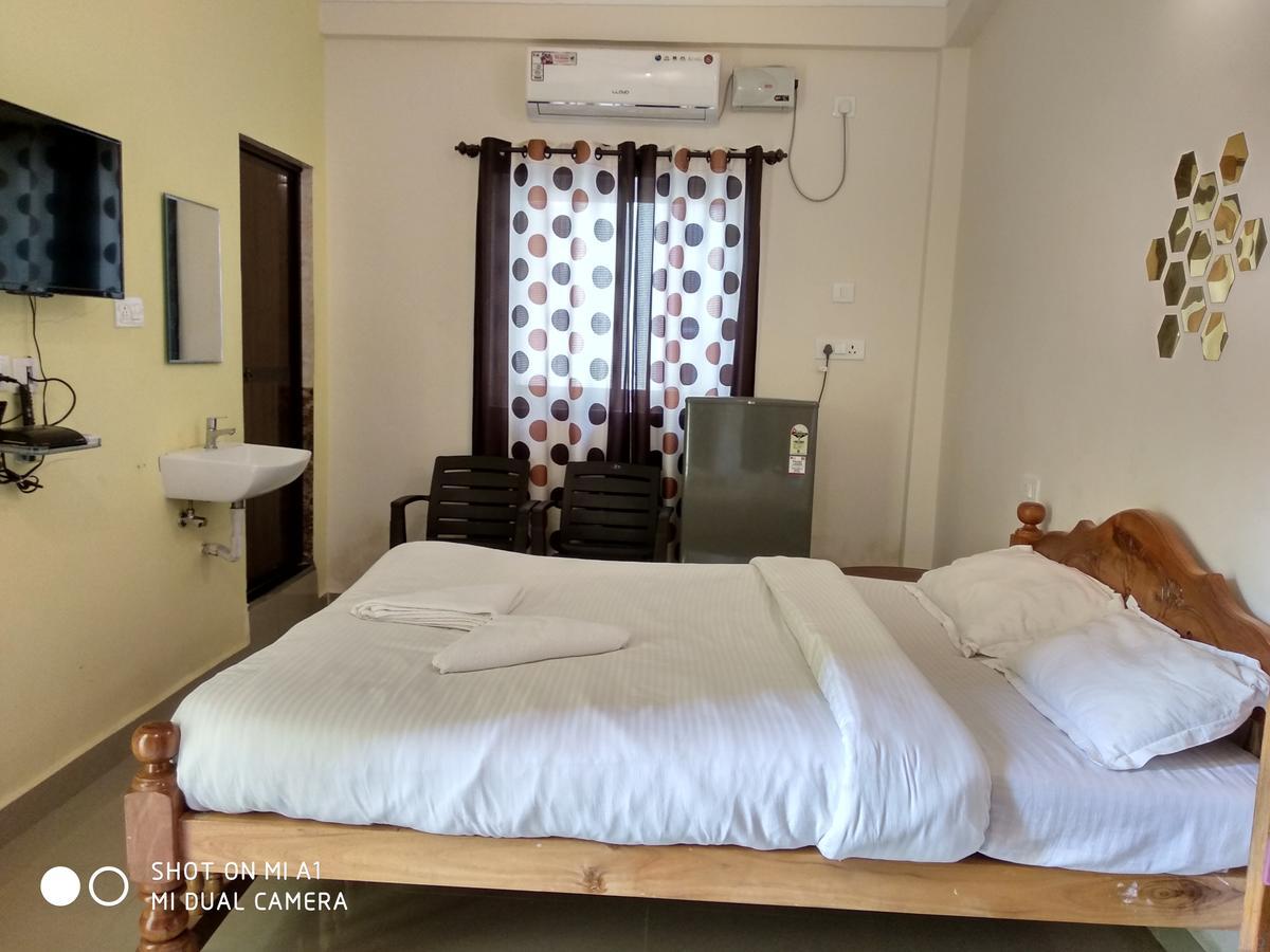 Candolim Beach Place エクステリア 写真