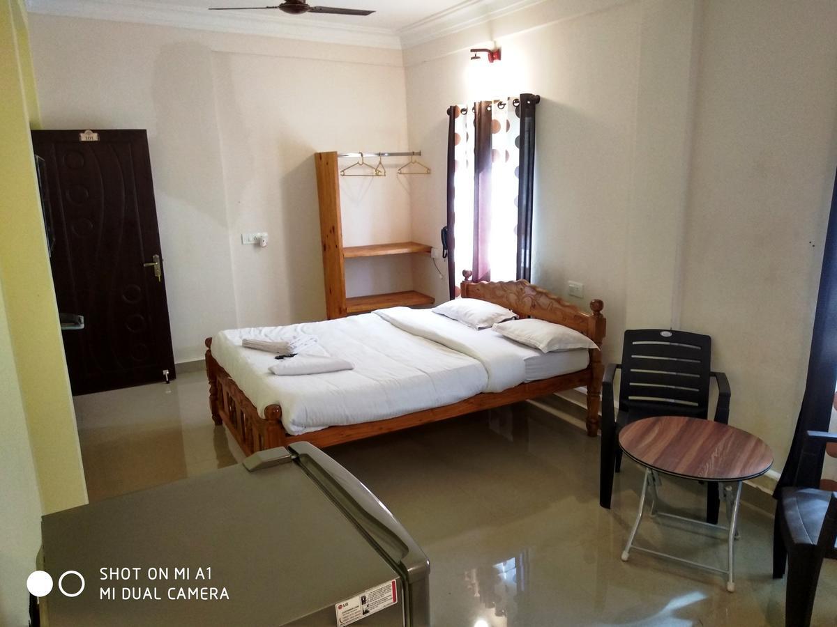 Candolim Beach Place エクステリア 写真