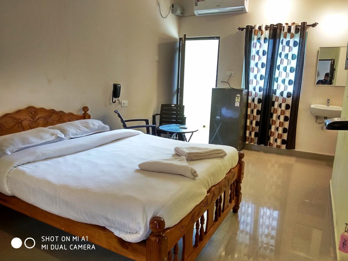 Candolim Beach Place エクステリア 写真